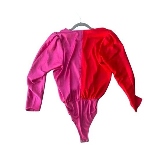 Elegant Pink and Red Low V Women's Top size small - Picture 7 of 10